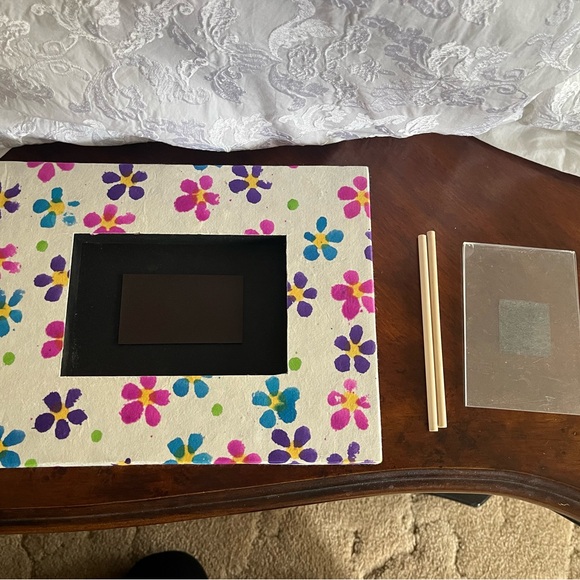 Floral Patterned Picture Frame - Picture 4 of 14
